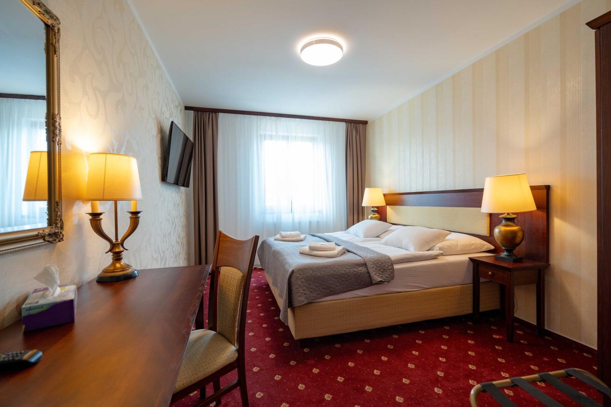 Hotel Volf Přeštice Kültér fotó